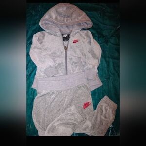 Nike Vintage Baby Velour Sweater Jogger Suit Set 18mth